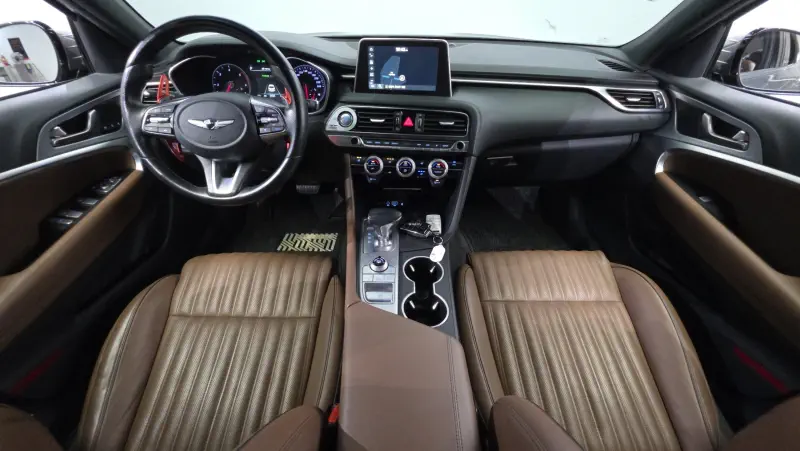 Genesis G70
