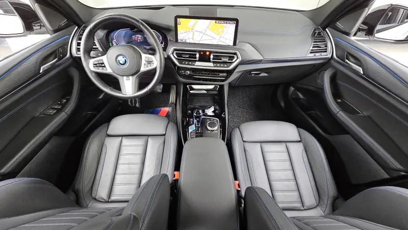 BMW iX3