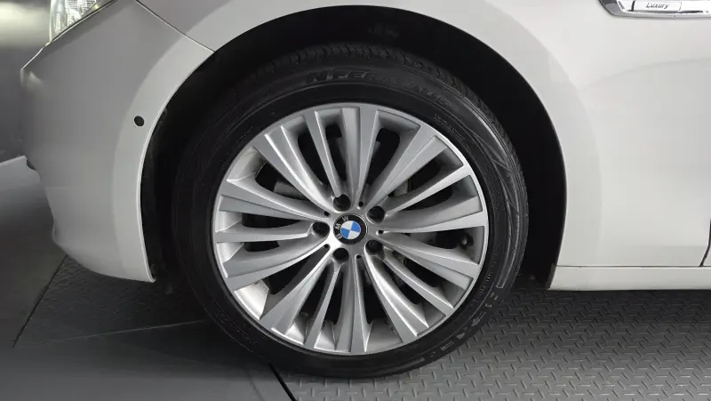 BMW 5-Series Gran Turismo