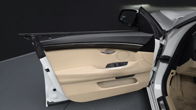 BMW 5-Series Gran Turismo