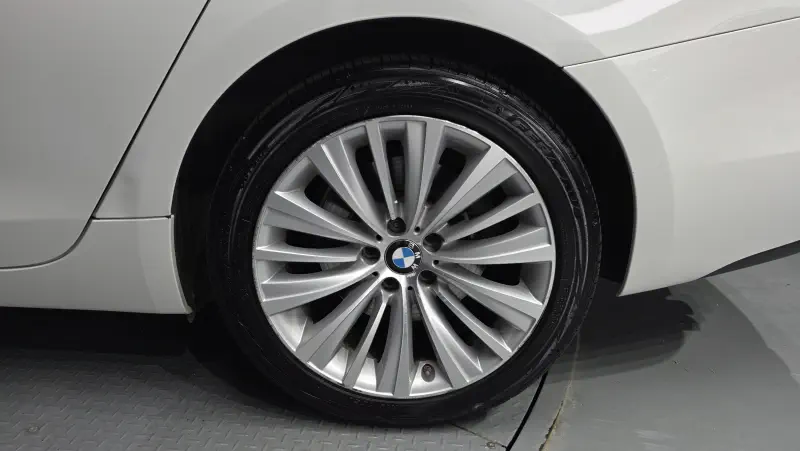 BMW 5-Series Gran Turismo