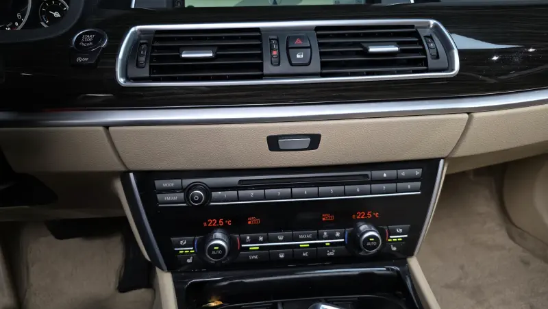 BMW 5-Series Gran Turismo