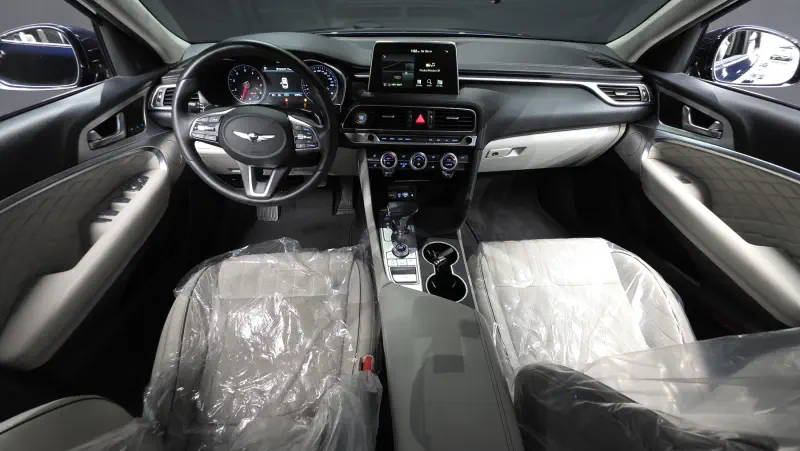 Genesis G70