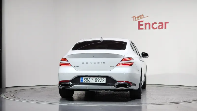 Genesis G70
