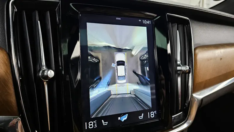 Volvo S90
