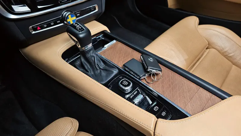 Volvo S90