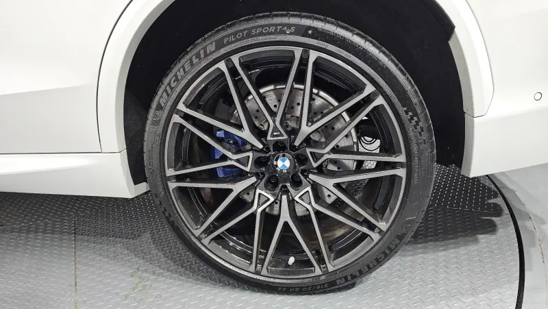 BMW X5M