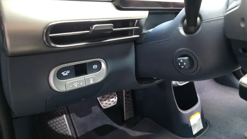 Genesis GV60