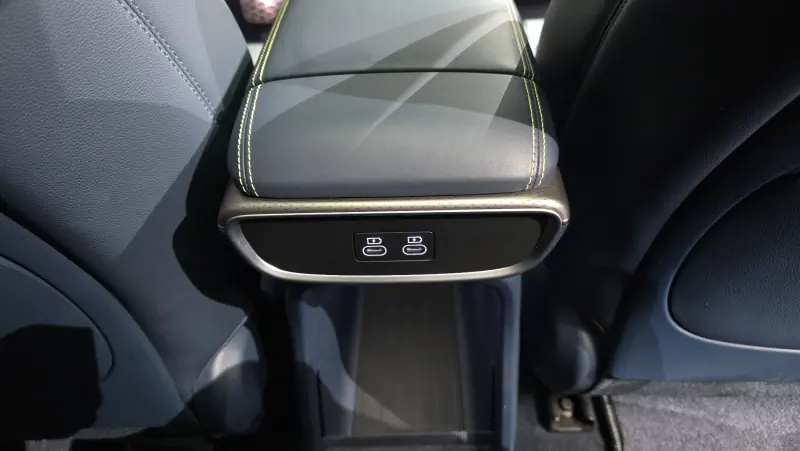 Genesis GV60