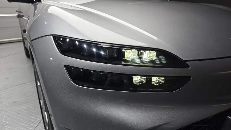 Genesis GV60