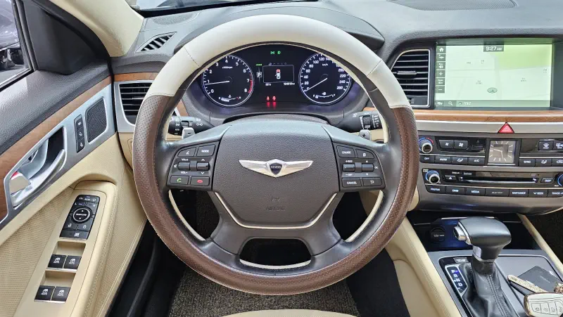 Hyundai Genesis