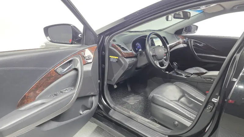 Hyundai Aslan