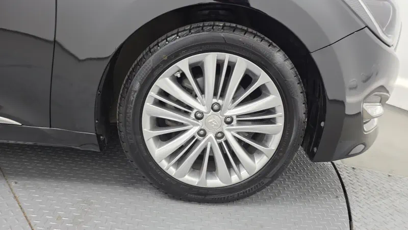 Hyundai Aslan