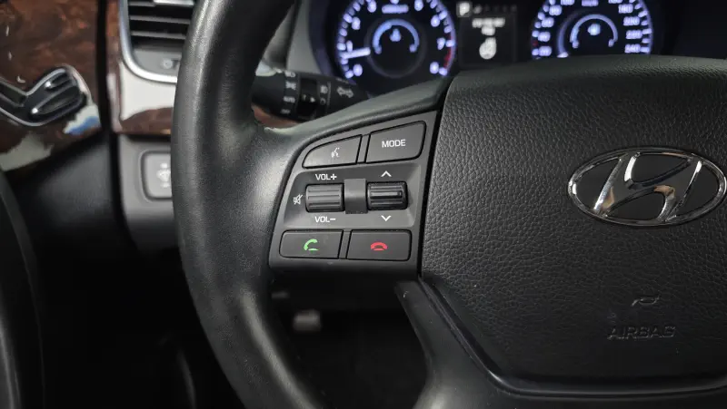 Hyundai Aslan