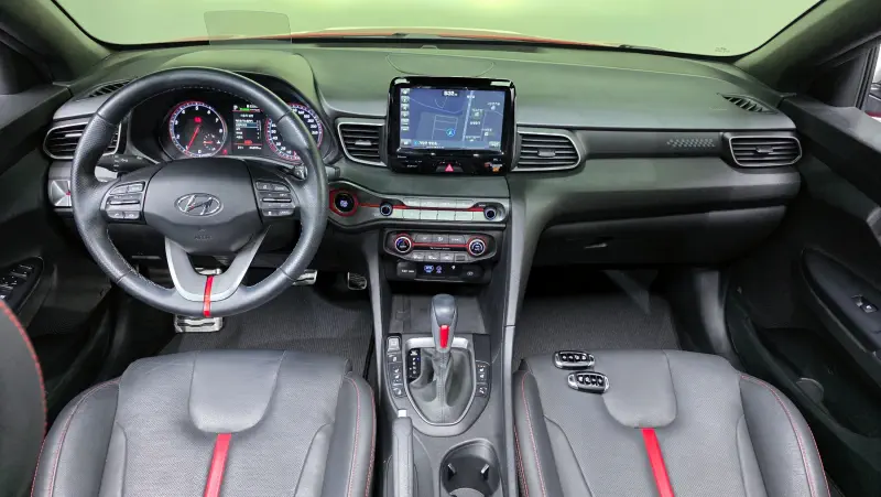 Hyundai Veloster