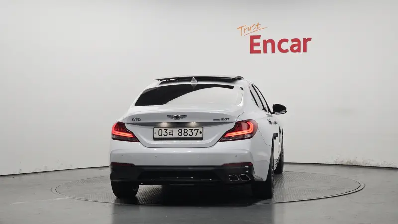 Genesis G70