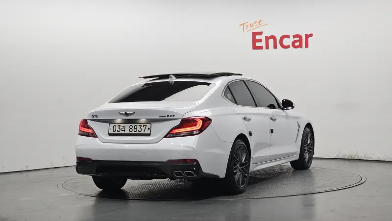 Genesis G70