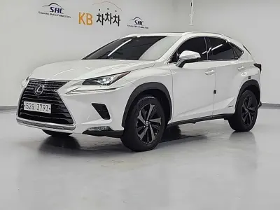 Lexus NX300h