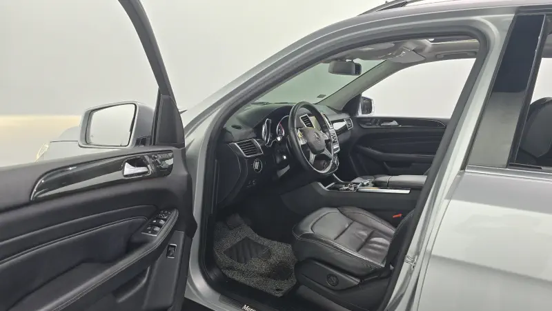Mercedes-Benz M-class