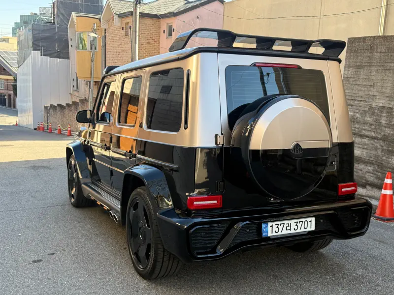 Mercedes-Benz G-Class