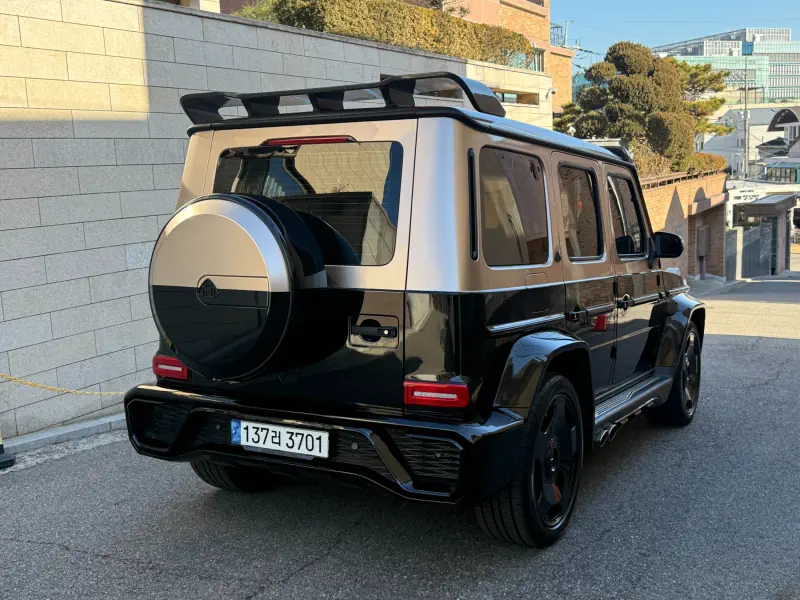 Mercedes-Benz G-Class