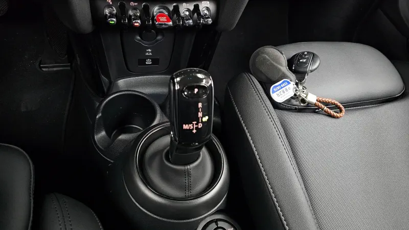 MINI Hatch