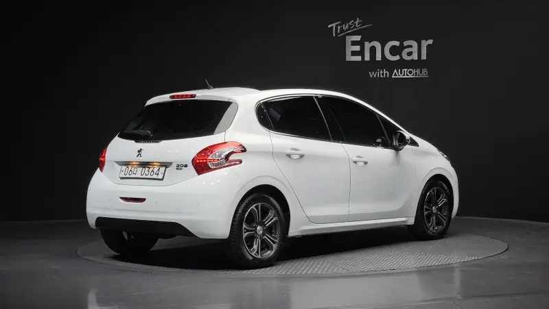 Peugeot 208