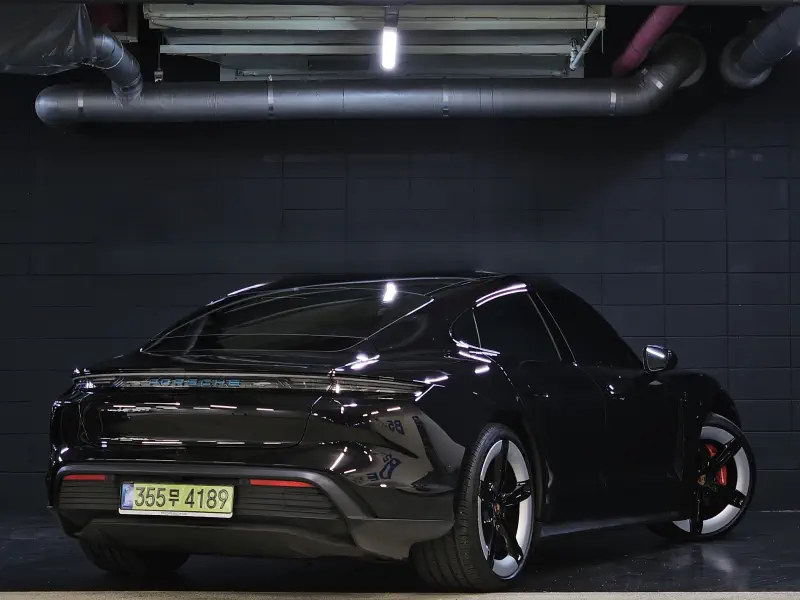 Porsche Taycan