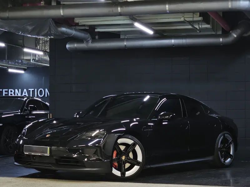 Porsche Taycan