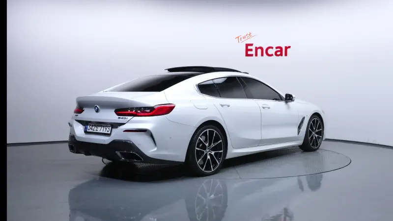 BMW 8-Series
