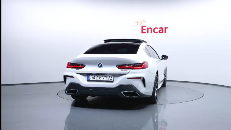 BMW 8-Series