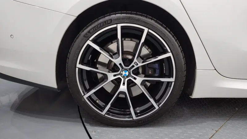 BMW 8-Series