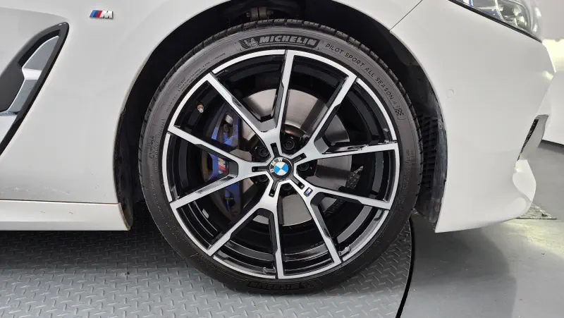 BMW 8-Series