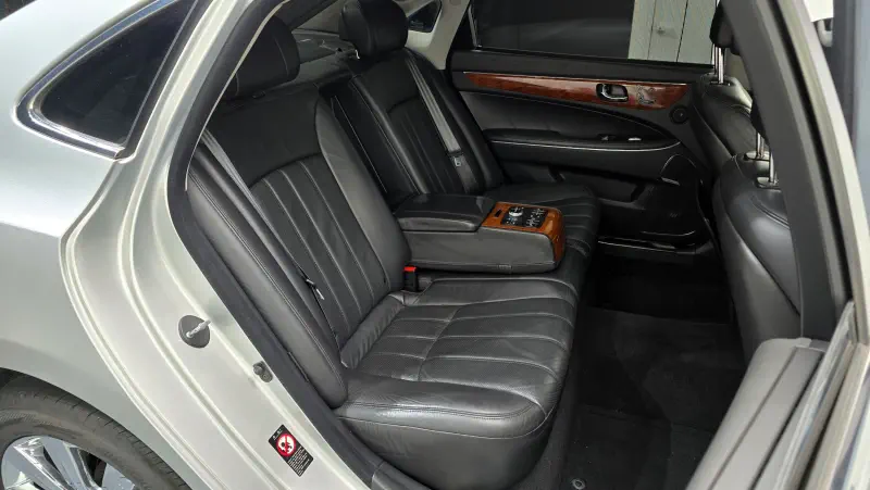 Hyundai Equus