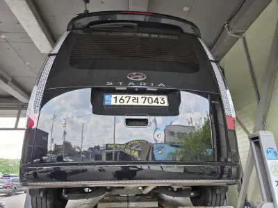 Hyundai Staria
