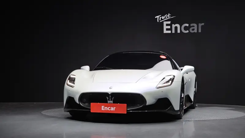 Maserati MC20
