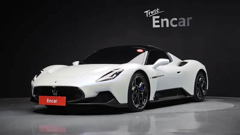 Maserati MC20