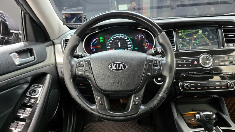 Kia K7