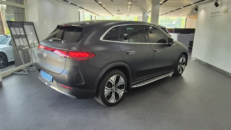 Mercedes-Benz EQE