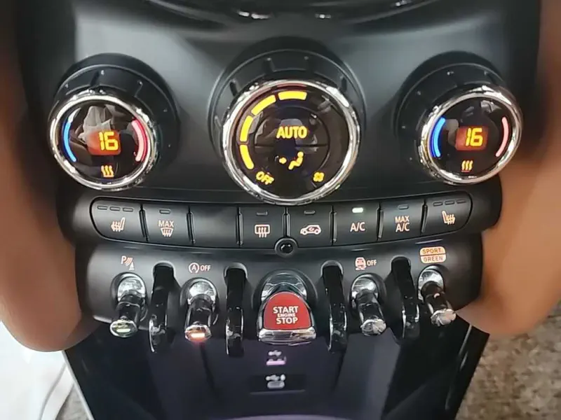 MINI Cabrio