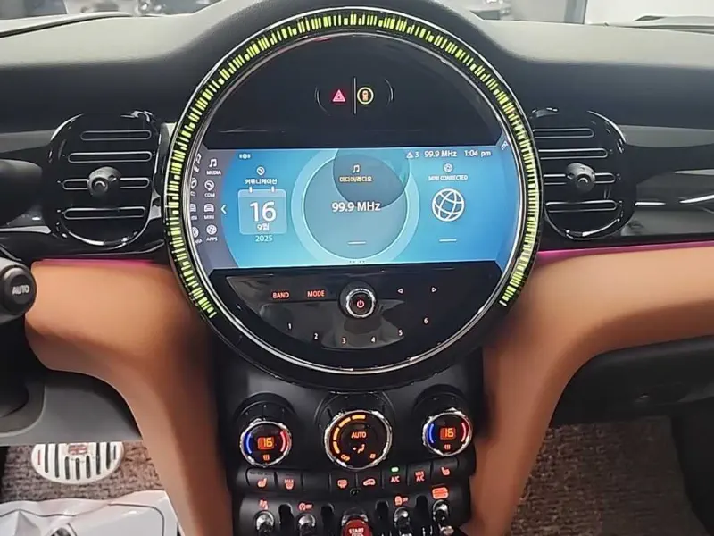 MINI Cabrio