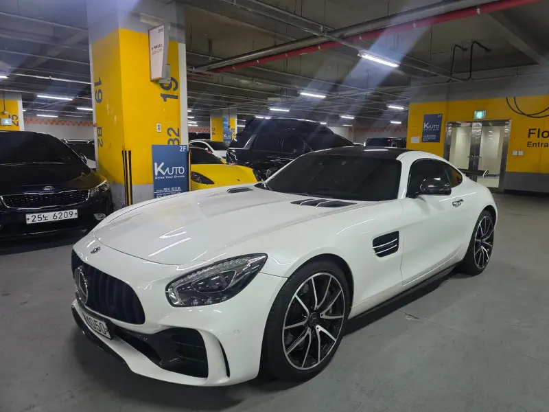 Mercedes-Benz AMG GT