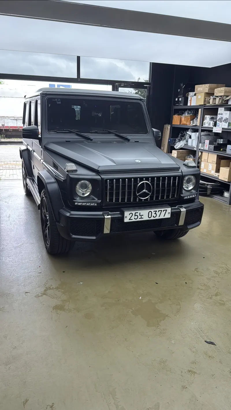 Mercedes-Benz G-Class
