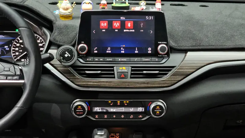 Nissan Altima