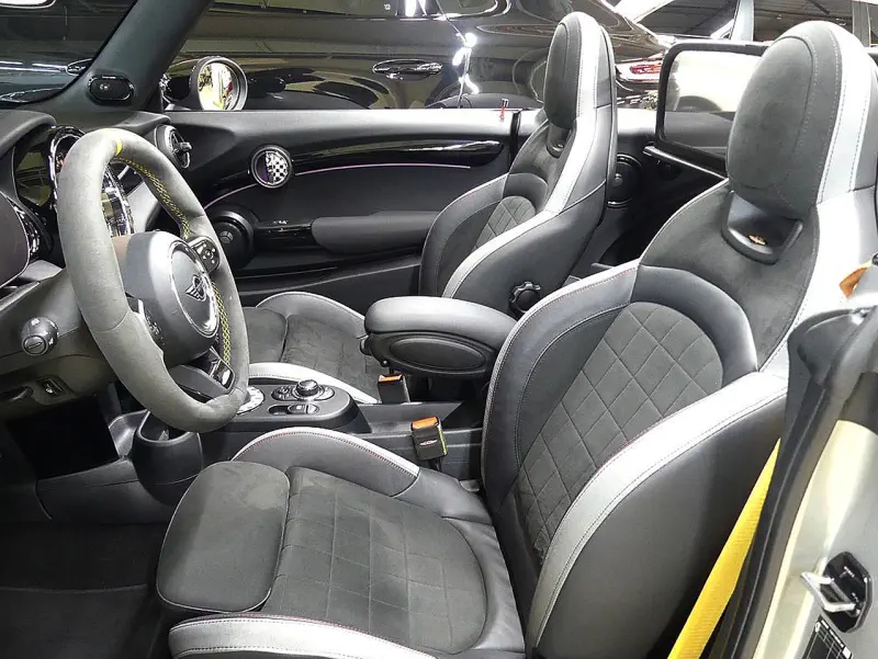 MINI Cabrio