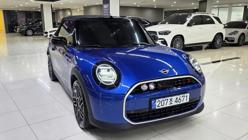 MINI Cabrio