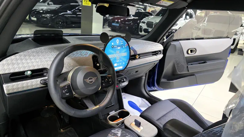 MINI Cabrio