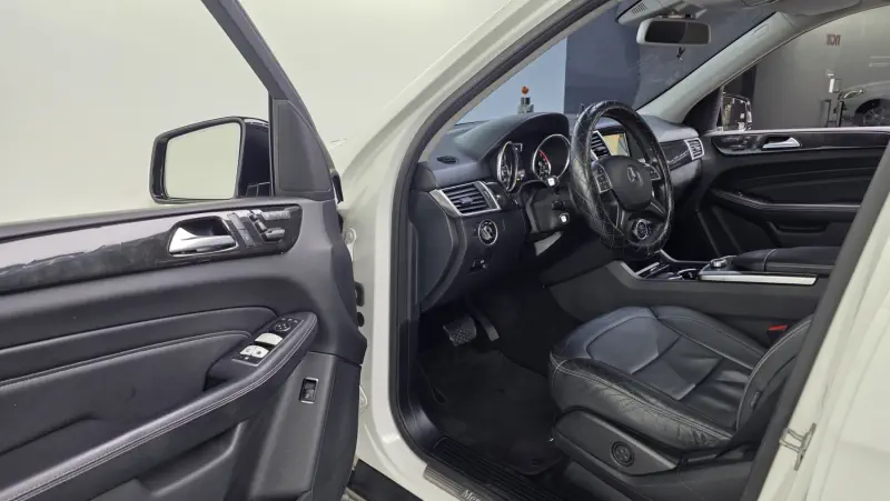 Mercedes-Benz M-class