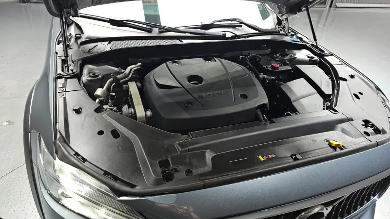 Volvo V90