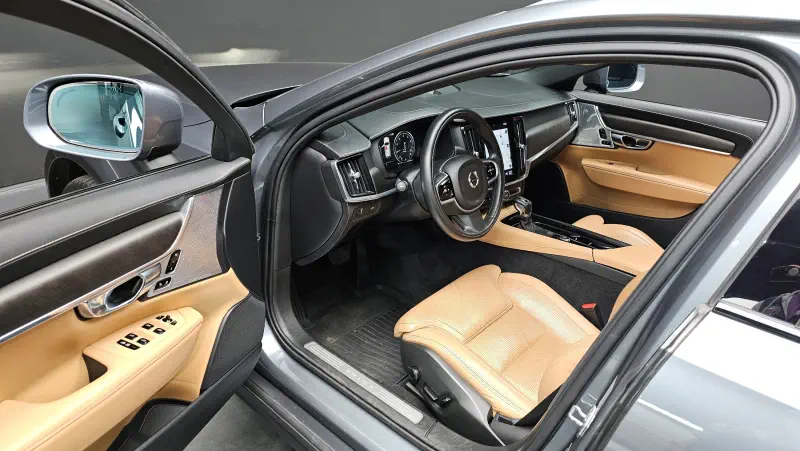Volvo V90